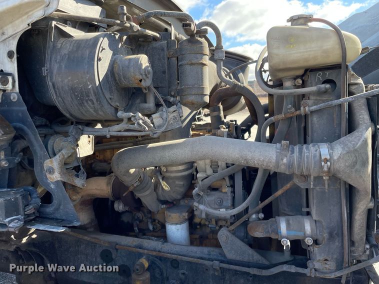 image for item LJ9545 2000 Sterling L7500  flatbed truck