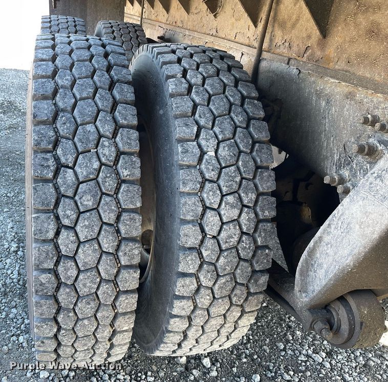 image for item LJ9545 2000 Sterling L7500  flatbed truck