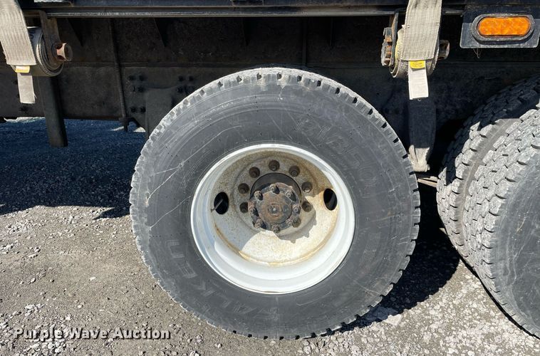 image for item LJ9545 2000 Sterling L7500  flatbed truck