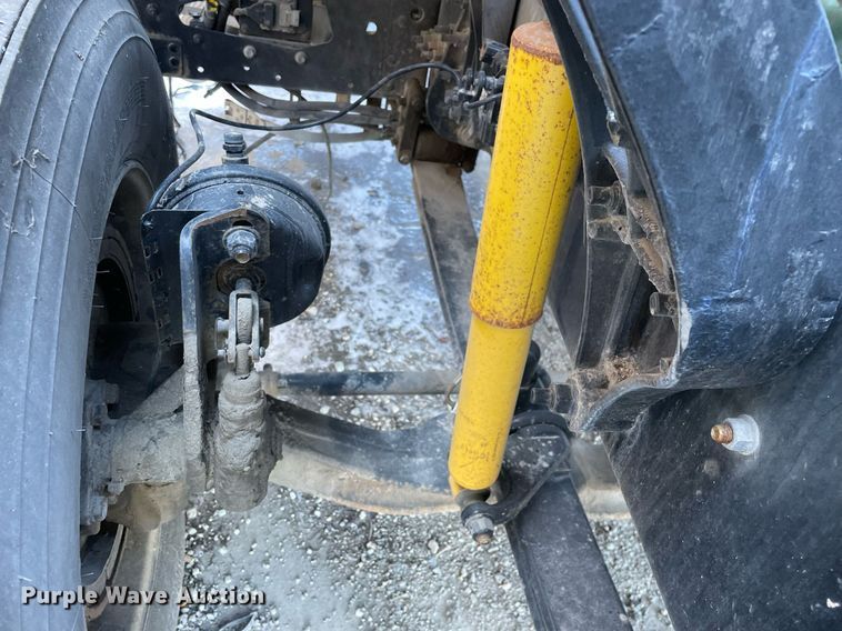 image for item LJ9547 2017 Volvo VNL  semi truck