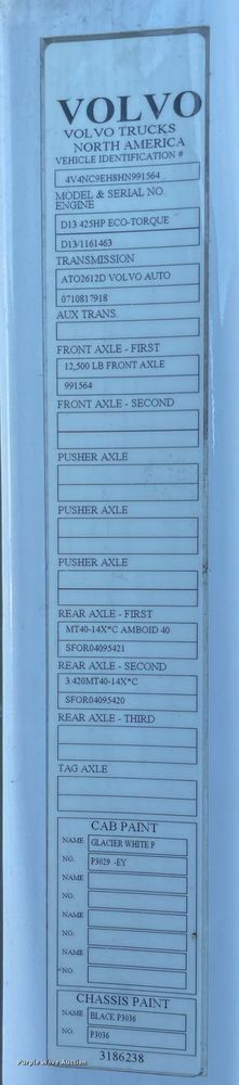 image for item LJ9547 2017 Volvo VNL  semi truck