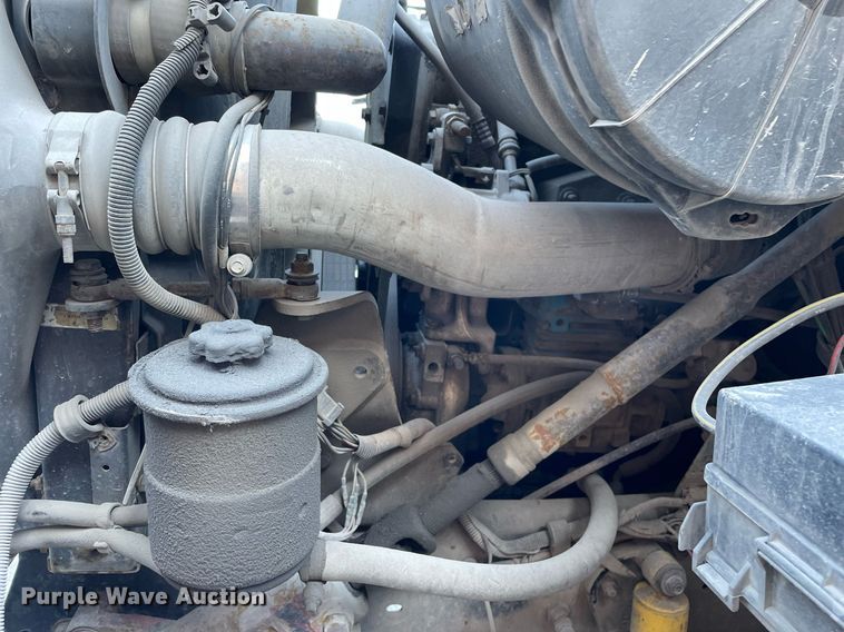 image for item LJ9548 1997 Ford LTA9000  semi truck