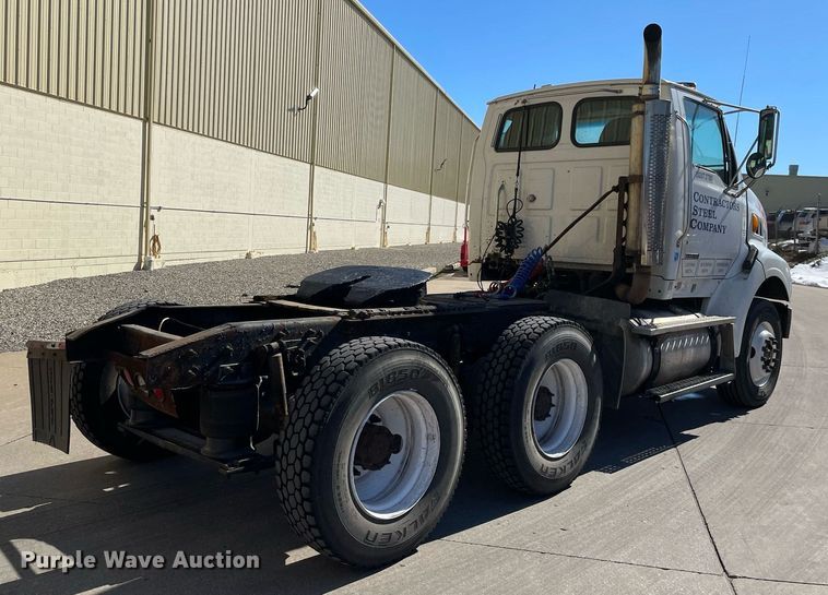 image for item LJ9549 2006 Sterling AT9500  semi truck