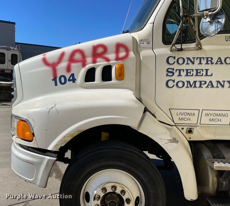 image for item LJ9549 2006 Sterling AT9500  semi truck