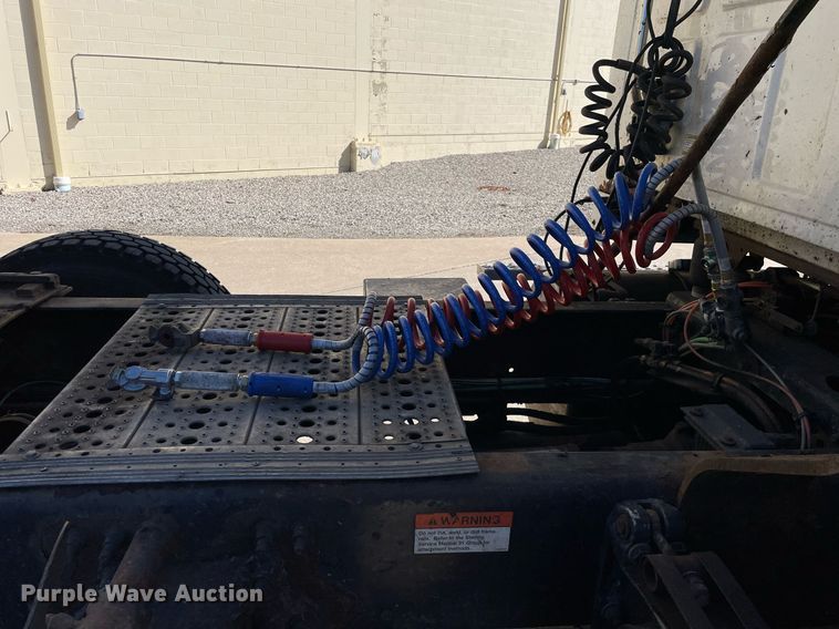 image for item LJ9549 2006 Sterling AT9500  semi truck