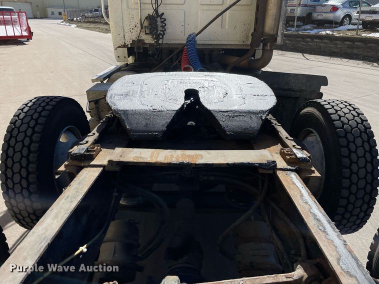 image for item LJ9549 2006 Sterling AT9500  semi truck