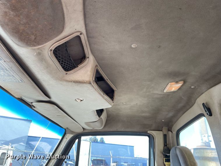 image for item LJ9549 2006 Sterling AT9500  semi truck