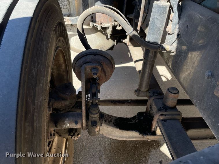 image for item LJ9549 2006 Sterling AT9500  semi truck