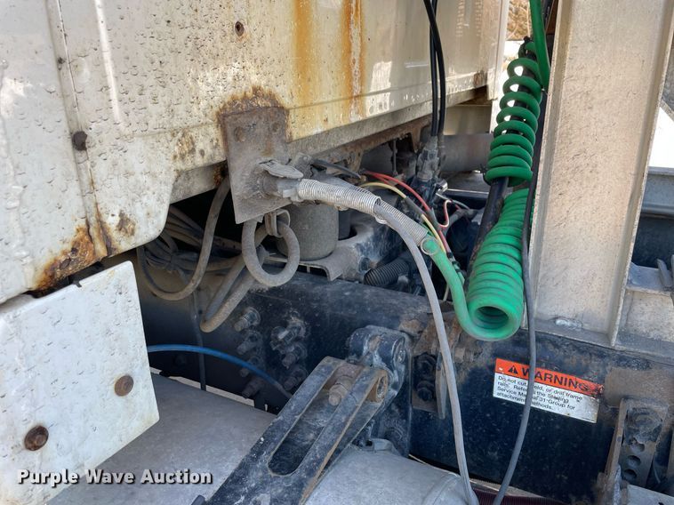 image for item LJ9550 2006  Sterling  semi truck