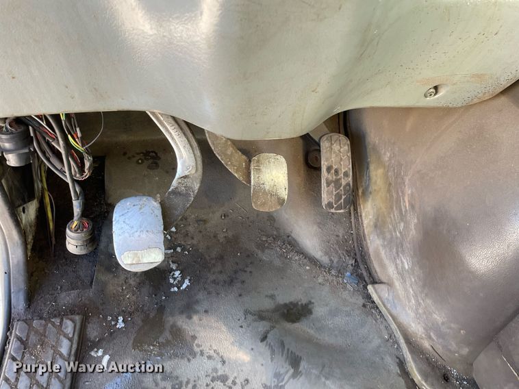 image for item LJ9550 2006  Sterling  semi truck