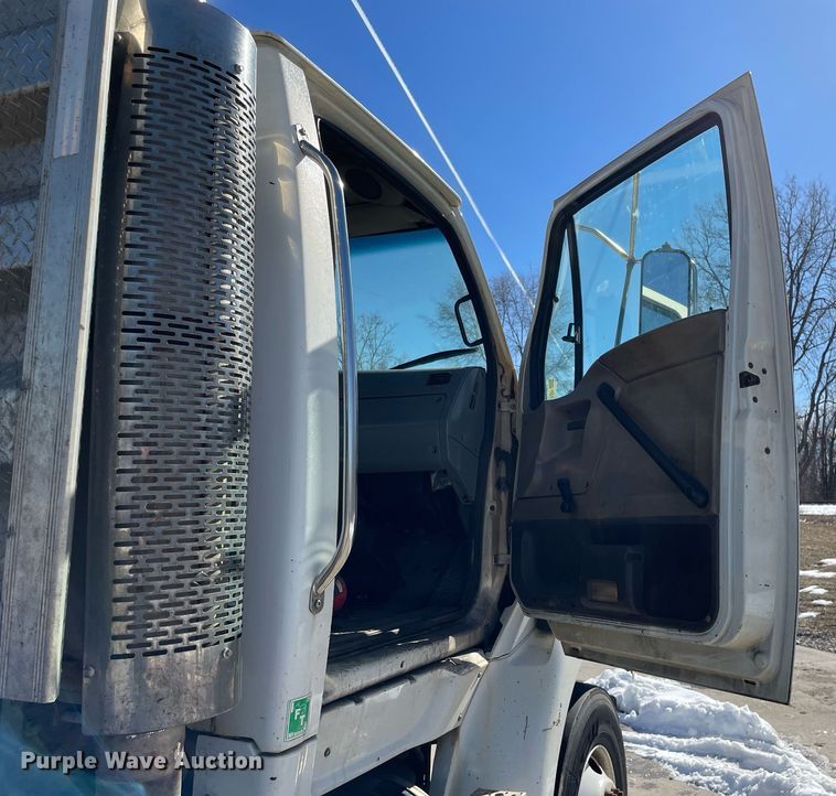 image for item LJ9550 2006  Sterling  semi truck