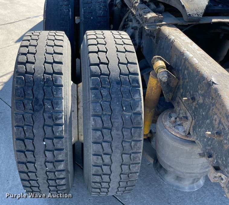 image for item LJ9550 2006  Sterling  semi truck