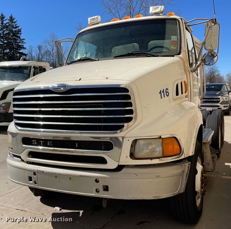 image for item LJ9553 2006 Sterling  semi truck