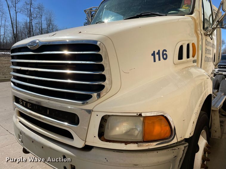 image for item LJ9553 2006 Sterling  semi truck