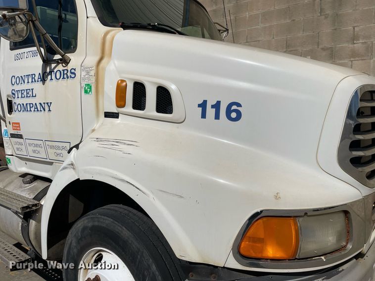 image for item LJ9553 2006 Sterling  semi truck