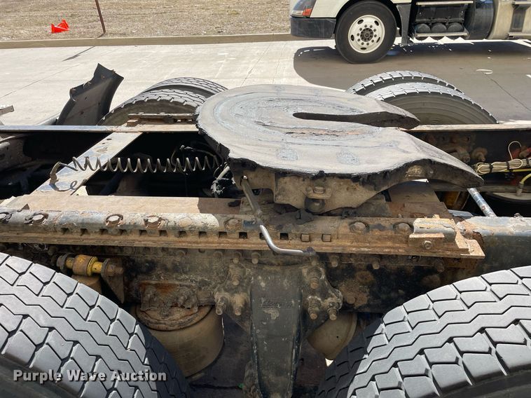 image for item LJ9553 2006 Sterling  semi truck