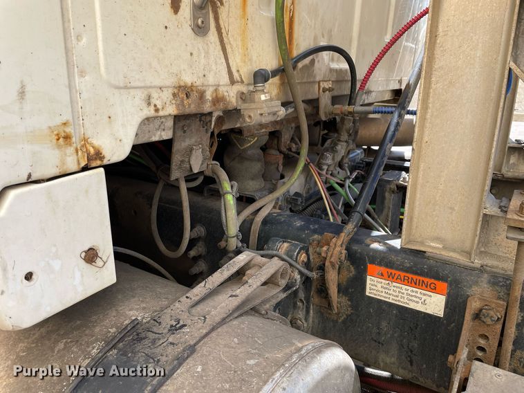 image for item LJ9553 2006 Sterling  semi truck