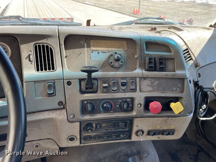 image for item LJ9553 2006 Sterling  semi truck