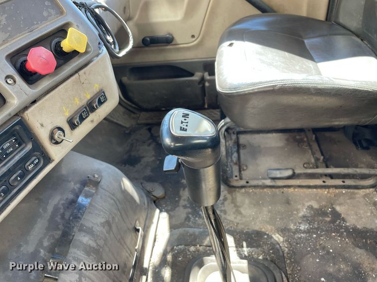 image for item LJ9553 2006 Sterling  semi truck