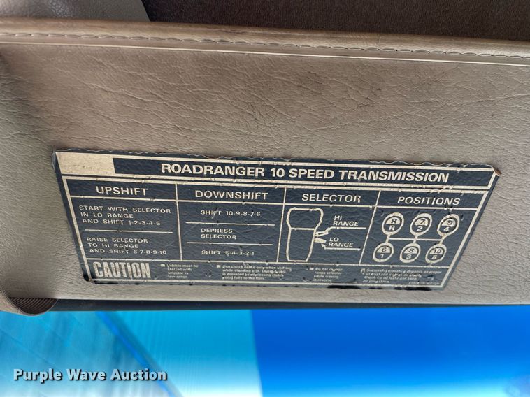 image for item LJ9553 2006 Sterling  semi truck