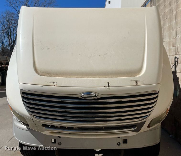 image for item LJ9553 2006 Sterling  semi truck