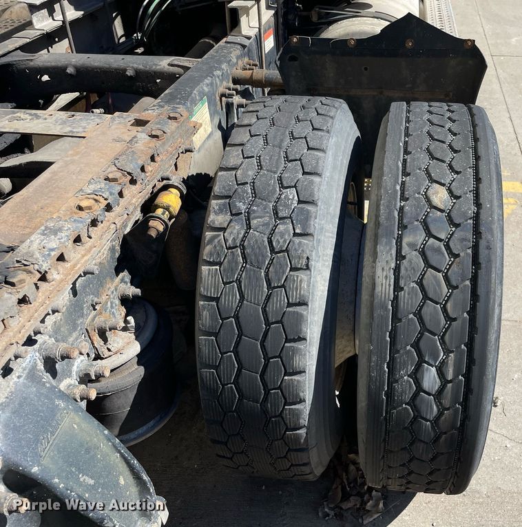 image for item LJ9553 2006 Sterling  semi truck