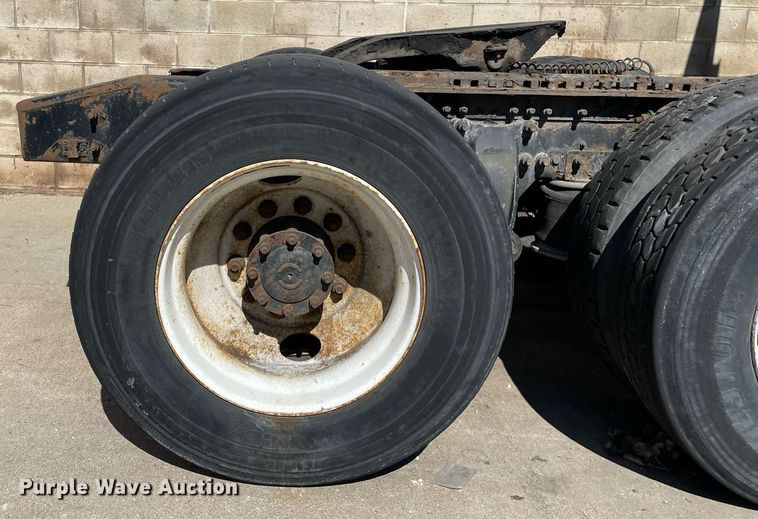 image for item LJ9553 2006 Sterling  semi truck