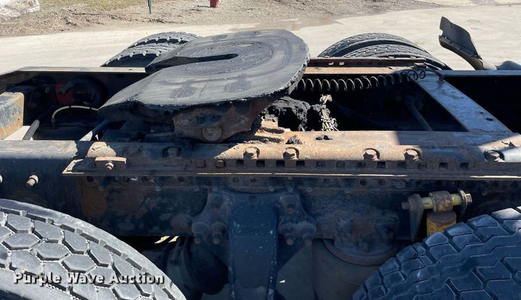 image for item LJ9554 2006 Sterling  semi truck