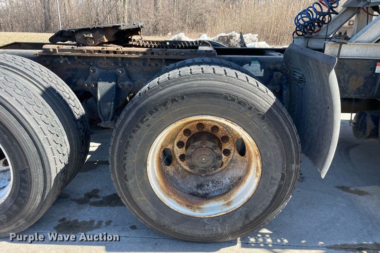 image for item LJ9554 2006 Sterling  semi truck