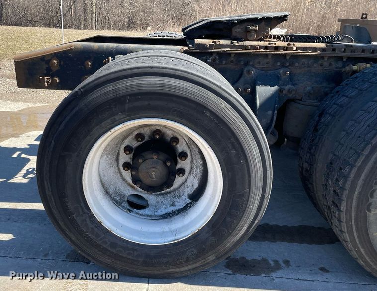 image for item LJ9554 2006 Sterling  semi truck