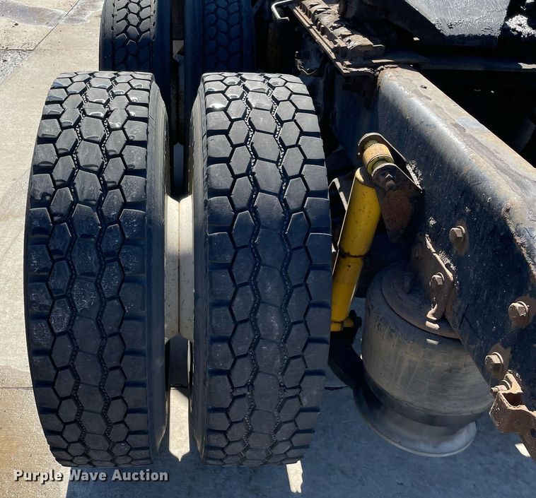 image for item LJ9554 2006 Sterling  semi truck