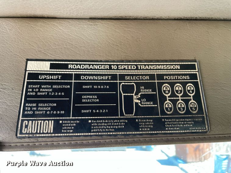 image for item LJ9556 2007 Sterling  semi truck