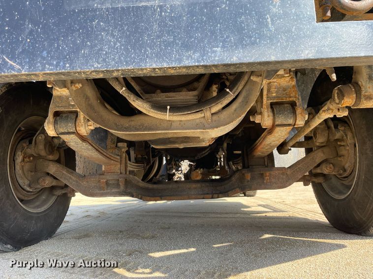 image for item LJ9587 1994 Mack CH613  semi truck