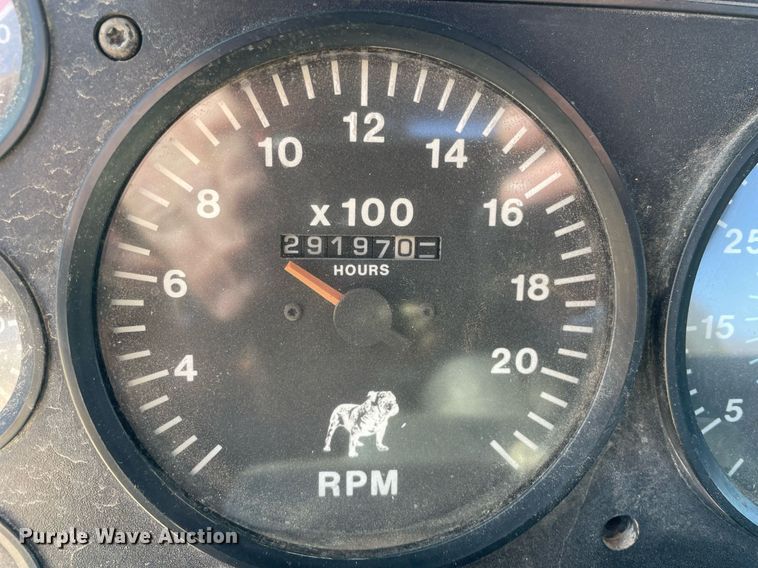 image for item LJ9587 1994 Mack CH613  semi truck