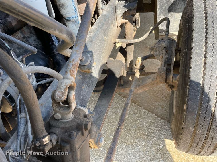 image for item LJ9587 1994 Mack CH613  semi truck