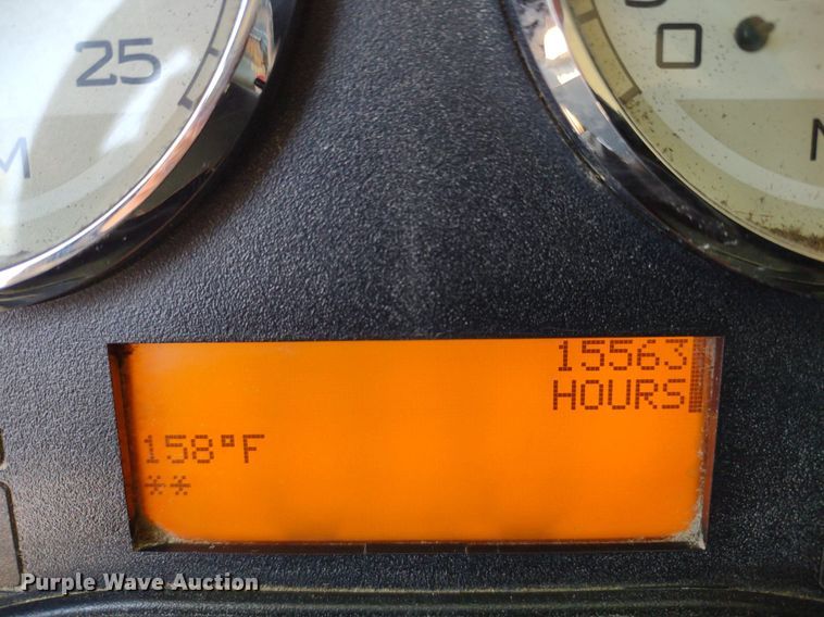 image for item LL9038 2013 International ProStar 122  semi truck