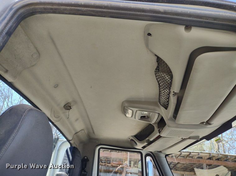 image for item LL9038 2013 International ProStar 122  semi truck