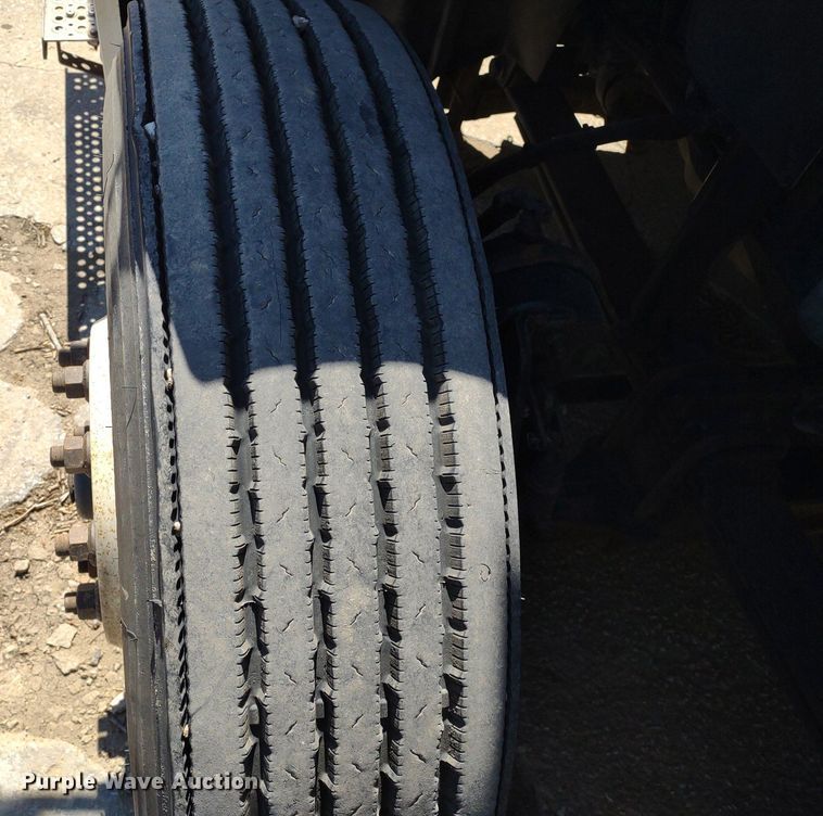 image for item LL9038 2013 International ProStar 122  semi truck