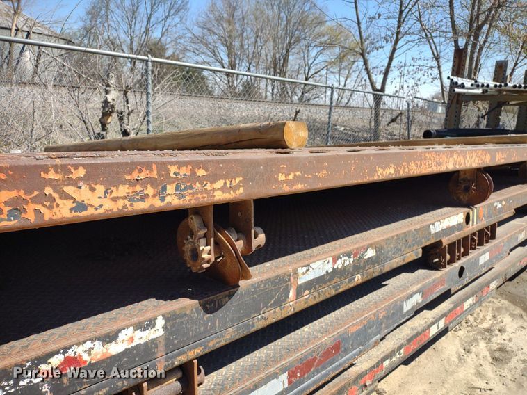 image for item LL9043 (5) steel flatbeds