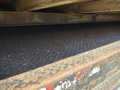 image for item LL9043 (5) steel flatbeds