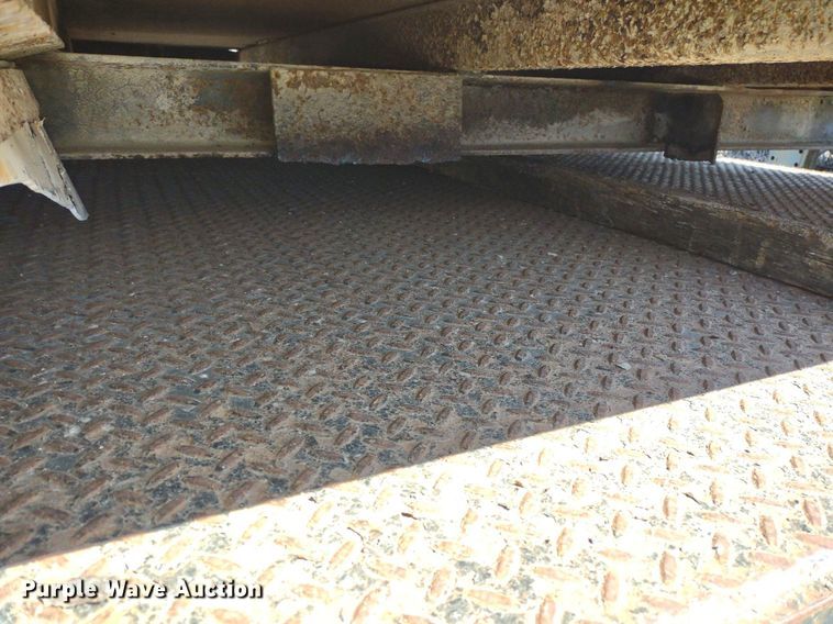 image for item LL9043 (5) steel flatbeds