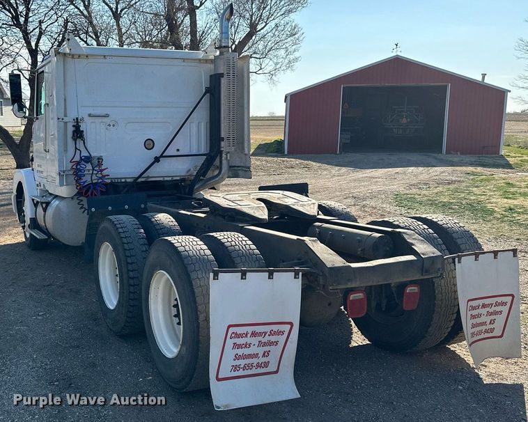 image for item LN9395 1989 White GMC Aero WIA  semi truck