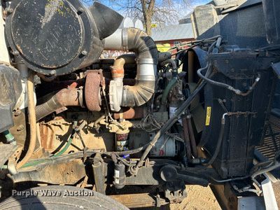 image for item LN9395 1989 White GMC Aero WIA  semi truck