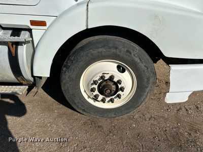 image for item LN9395 1989 White GMC Aero WIA  semi truck