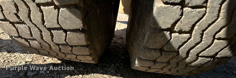 image for item LN9395 1989 White GMC Aero WIA  semi truck