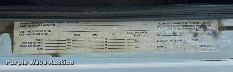 image for item LN9395 1989 White GMC Aero WIA  semi truck