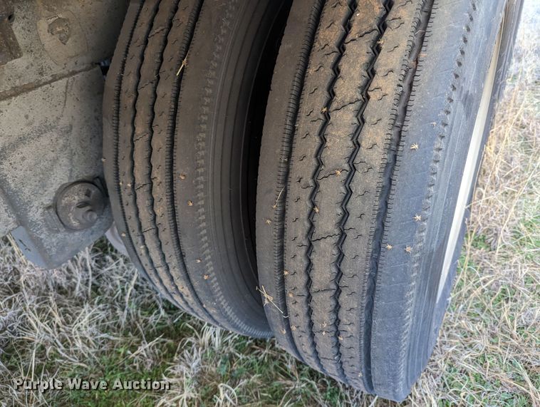 image for item LP9247 2005 Great Dane 7411TP-SA  dry van trailer