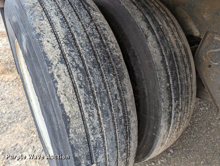 image for item LP9248 2001 Strick  dry van trailer