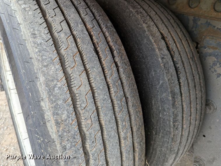 image for item LP9249 2005 Great Dane 7411TP-SA  dry van trailer