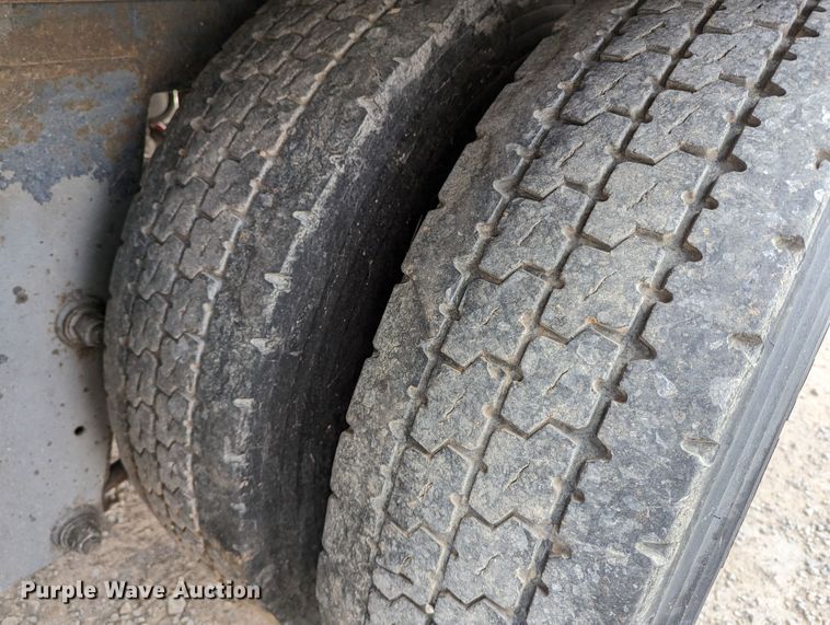 image for item LP9249 2005 Great Dane 7411TP-SA  dry van trailer